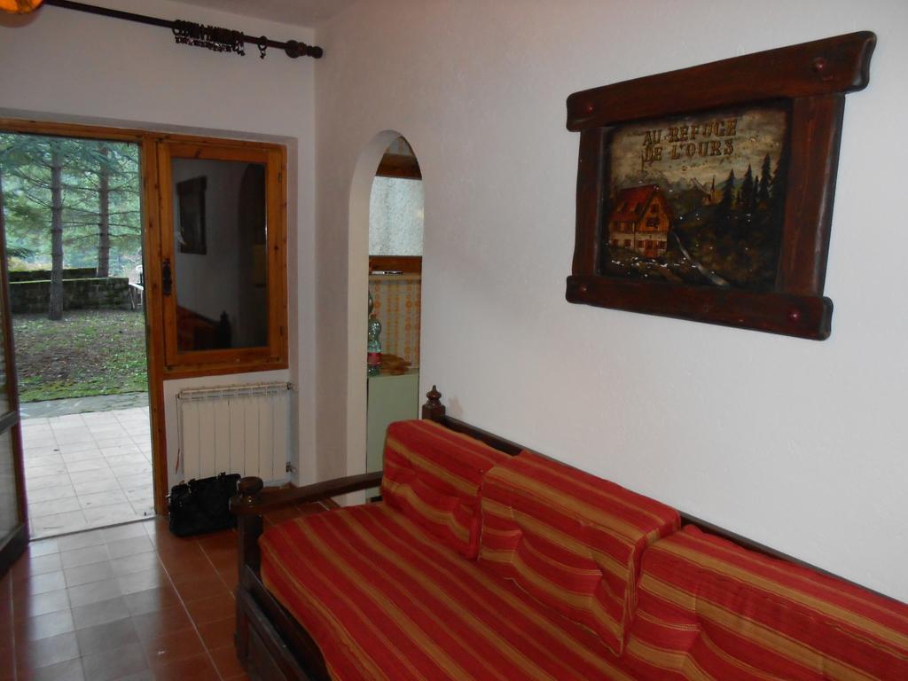 Appartamento Roccione Ovindoli Pokoj fotografie
