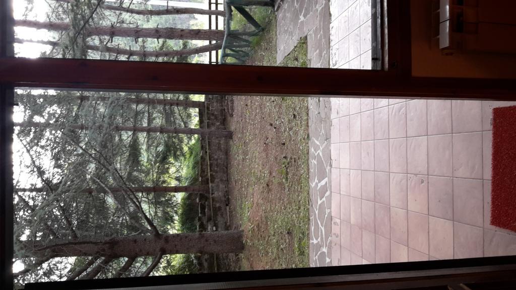 Appartamento Roccione Ovindoli Pokoj fotografie