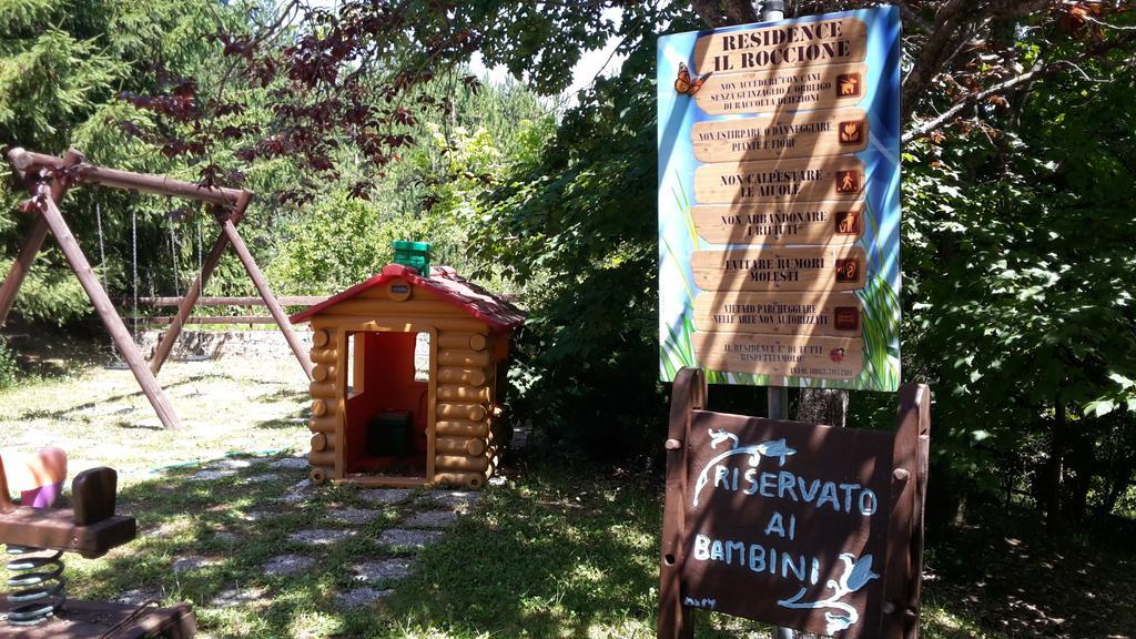 Appartamento Roccione Ovindoli Pokoj fotografie