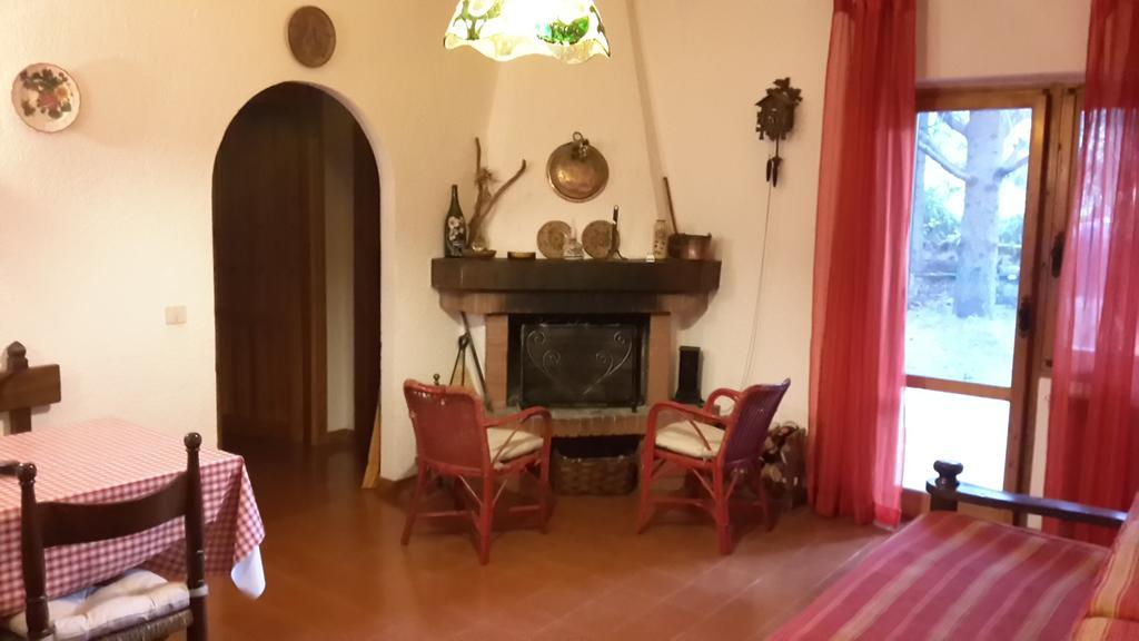 Appartamento Roccione Ovindoli Pokoj fotografie